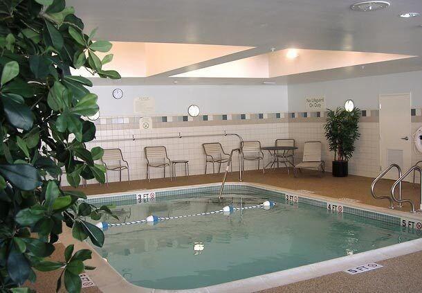 Courtyard Portland Airport Hotel South Portland Bagian luar foto